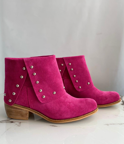 Botines sin Cierre: Elegancia Deslizante y Comodidad Inmediata